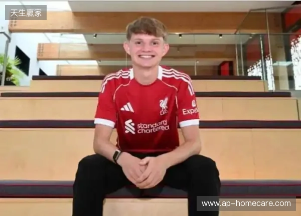 记者:利物浦球探已经多次考察雷恩后卫雅凯,管理层很欣赏他 记者:利物浦球探已经多次考察雷恩后卫雅凯,管理层很欣赏他